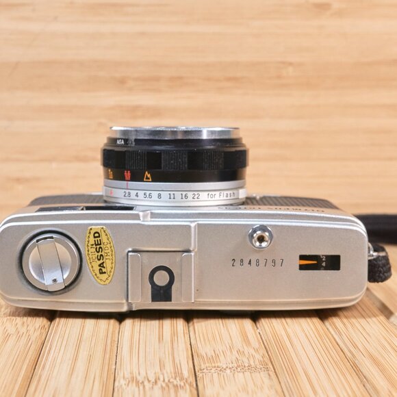 Olympus TRIP 35 Point and Shoot Film Camera, Made in Japan - Picture 6 of 8